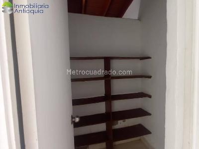 Casa de 4 alcobas en venta en Belen Los Alpes, Medellín, 168 m² · foto 10 de 13