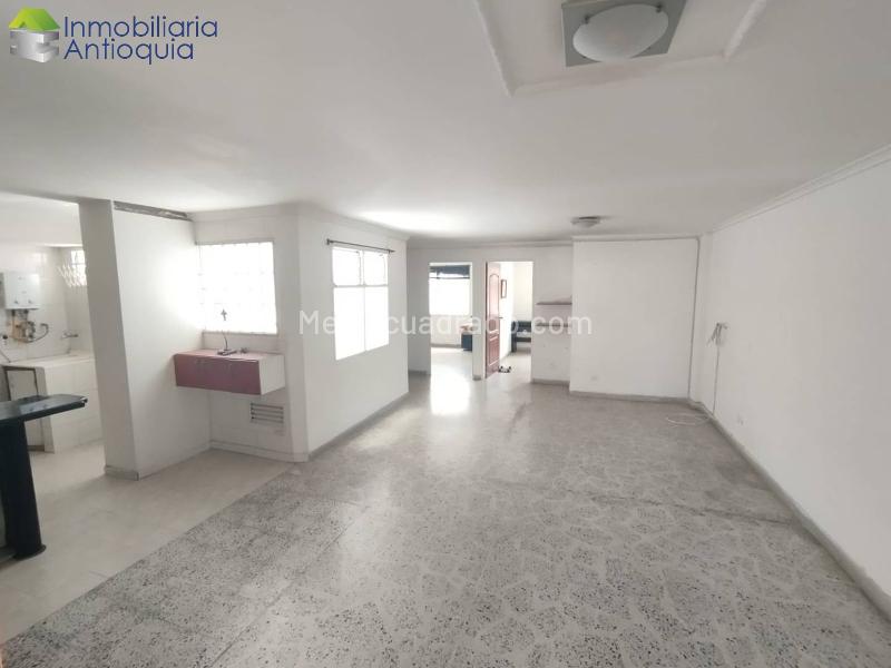 2BR Apartment in Belen Nogal with 3 Baths and Garage