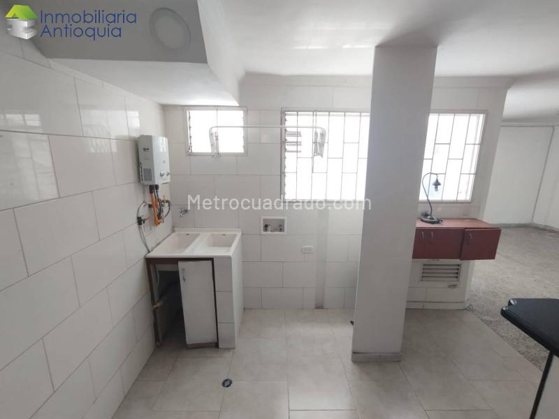 Apartamento de 2 Alcobas en Belen Nogal con 3 Baños y Garaje - 3