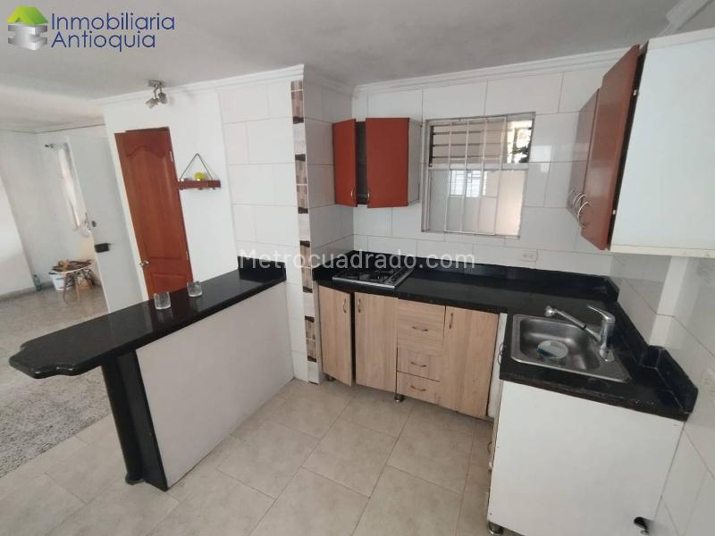 Apartamento de 2 Alcobas en Belen Nogal con 3 Baños y Garaje - 4