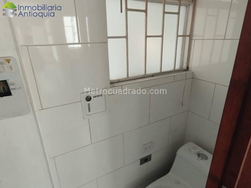 Apartamento de 2 Alcobas en Belen Nogal con 3 Baños y Garaje - 5