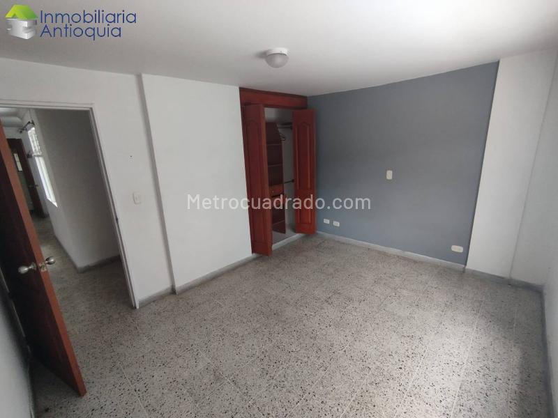 Apartamento de 2 Alcobas en Belen Nogal con 3 Baños y Garaje - 8