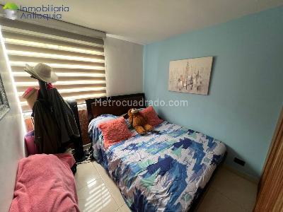 Apartamento en venta en Calasanz, Medellín · foto 7 de 17