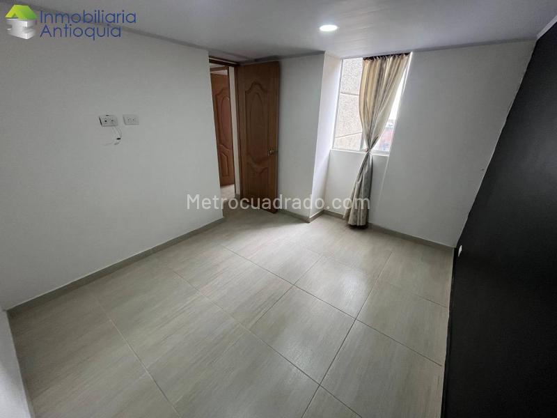 Apartamento en Arriendo de 3 Alcobas en Robledo Pajarito con Balcón y Amenidades - 8