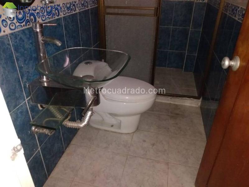 Amplio Apartamento de 3 Alcobas con Balcón en Belén San Bernardo - 7