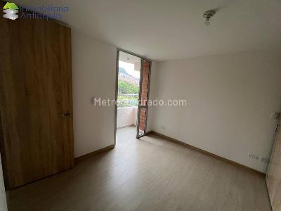 Apartamento en venta en Robledo Altamira, Medellín · foto 11 de 15