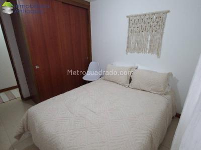 Apartamento en venta en Loma De Los Bernal, Medellín · foto 7 de 18