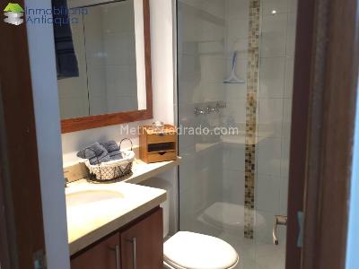 Apartamento en venta en Loma De Los Bernal, Medellín · foto 11 de 18