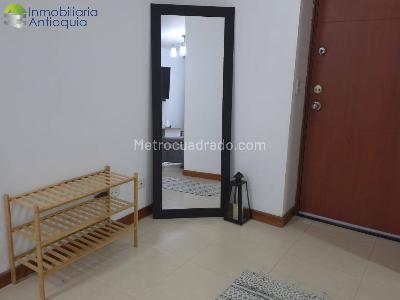 Apartamento en venta en Loma De Los Bernal, Medellín · foto 12 de 18
