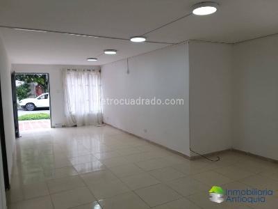 Casa de 5 alcobas en venta en Laureles, Medellín, 265 m² · foto 2 de 11