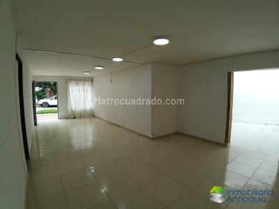 Casa de 5 alcobas en venta en Laureles, Medellín, 265 m² · foto 3 de 11