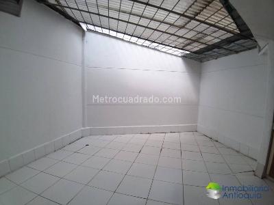 Casa de 5 alcobas en venta en Laureles, Medellín, 265 m² · foto 8 de 11