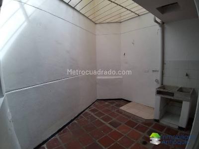 Casa de 5 alcobas en venta en Laureles, Medellín, 265 m² · foto 9 de 11