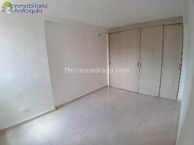 Apartamento de 2 alcobas en arriendo en La America, Medellín, 40 m² · foto 4 de 4