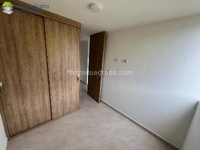 Apartamento de 3 alcobas en venta en Santana, Bello, 58 m² · foto 7 de 11
