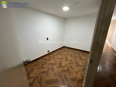 Apartamento en venta en Manrique, Medellín · foto 6 de 8