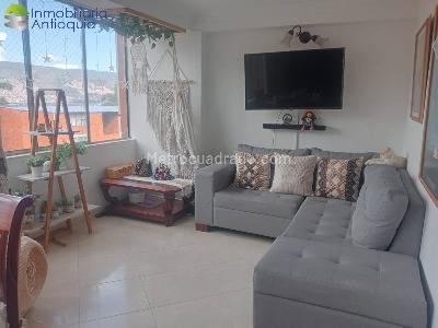 Apartamento en venta en San Javier, Medellín · foto 2 de 13