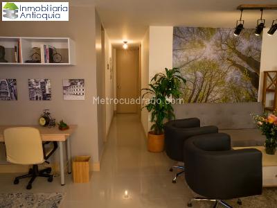Apartamento de 3 alcobas en venta en El Poblado, Medellín, 97 m² · foto 3 de 18
