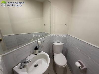 Apartamento en venta en Laureles, Medellín · foto 12 de 20