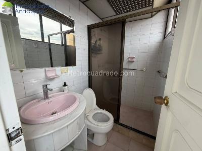 Apartamento en venta en Laureles, Medellín · foto 14 de 20
