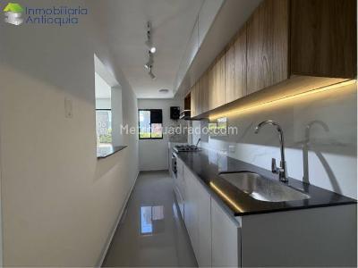 Apartamento en venta en El Poblado, Medellín · foto 5 de 13