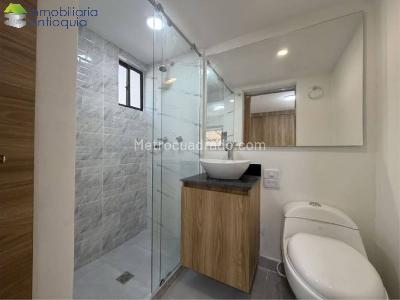 Apartamento en venta en El Poblado, Medellín · foto 7 de 13