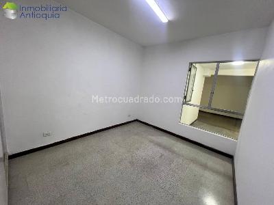 Casa de 5 alcobas en arriendo en Obelisco, Medellín, 135 m² · foto 7 de 13