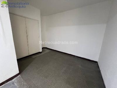 Casa de 5 alcobas en arriendo en Obelisco, Medellín, 135 m² · foto 11 de 13