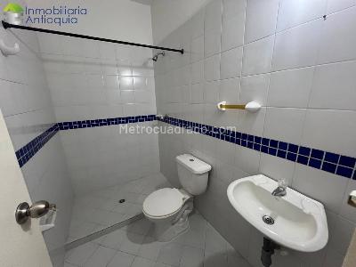 Casa de 5 alcobas en arriendo en Obelisco, Medellín, 135 m² · foto 12 de 13