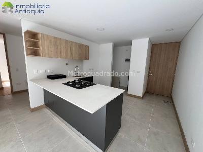 Apartamento de 2 alcobas en arriendo en Ciudad Del Rio, Medellín, 65 m² · foto 4 de 13