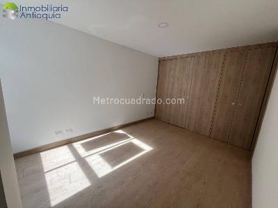 Apartamento de 2 alcobas en arriendo en Ciudad Del Rio, Medellín, 65 m² · foto 8 de 13