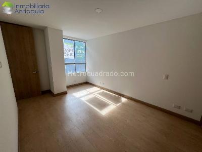 Apartamento de 2 alcobas en arriendo en Ciudad Del Rio, Medellín, 65 m² · foto 9 de 13