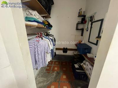 Casa de 3 alcobas en venta en Santa Lucia, Medellín, 132 m² · foto 9 de 12