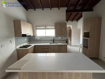 Apartamento en venta en Conquistadores, Medellín · foto 2 de 20