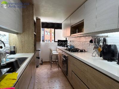 Apartamento en venta en El Poblado, Medellín · foto 7 de 19