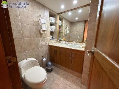 Apartamento en venta en El Poblado, Medellín · foto 9 de 19