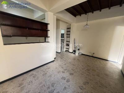 Apartamento de 2 alcobas en arriendo en Bombona, Medellín, 100 m² · foto 2 de 10