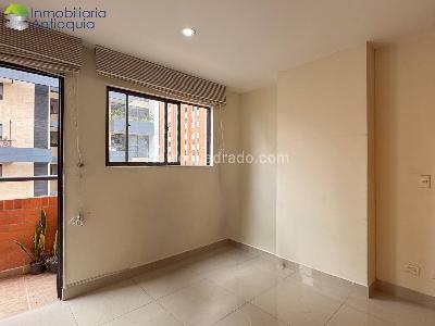 Apartamento de 3 alcobas en venta en Laureles, Medellín, 120 m² · foto 11 de 20