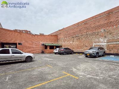 Apartamento de 3 alcobas en venta en Laureles, Medellín, 120 m² · foto 20 de 20