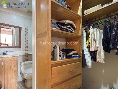 Apartamento de 3 alcobas en venta en Laureles, Medellín, 120 m² · foto 8 de 20