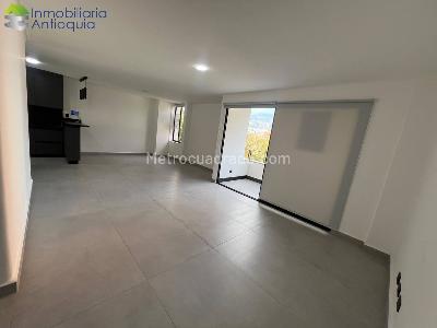 Apartamento de 3 alcobas en arriendo en Florida Nueva, Medellín, 146 m² · foto 3 de 15