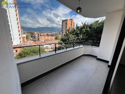 Apartamento de 3 alcobas en arriendo en Florida Nueva, Medellín, 146 m² · foto 4 de 15