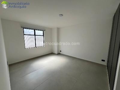 Apartamento de 3 alcobas en arriendo en Florida Nueva, Medellín, 146 m² · foto 9 de 15