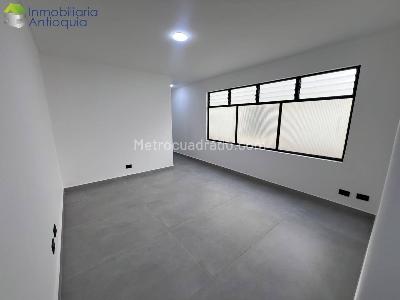Apartamento de 3 alcobas en arriendo en Florida Nueva, Medellín, 146 m² · foto 11 de 15