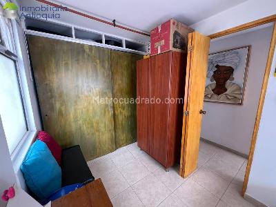Apartamento en venta en Alpujarra, Medellín · foto 8 de 12