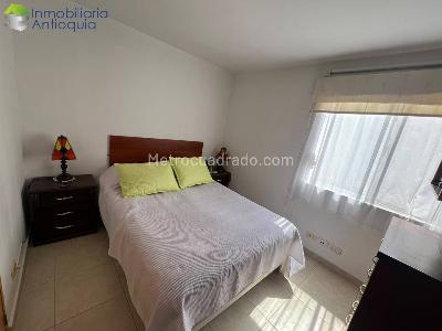 Apartamento en venta en Alpujarra, Medellín · foto 10 de 12