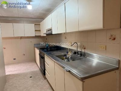 Apartamento de 4 alcobas en arriendo en Florida Nueva, Medellín, 112 m² · foto 14 de 17