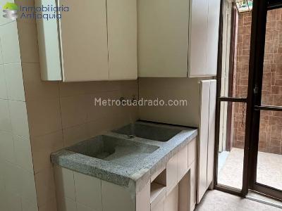 Apartamento de 4 alcobas en arriendo en Florida Nueva, Medellín, 112 m² · foto 3 de 17