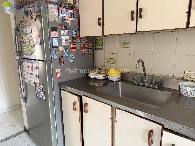 Apartamento de 3 alcobas en venta en Boston, Medellín, 80 m² · foto 17 de 18
