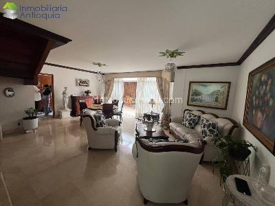 Casa de 5 alcobas en venta en El Poblado, Medellín, 300 m² · foto 15 de 20